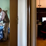 Mariza i el seu home, Juli, comparteixen i s'organitzen tot i portar vides molt diferents.